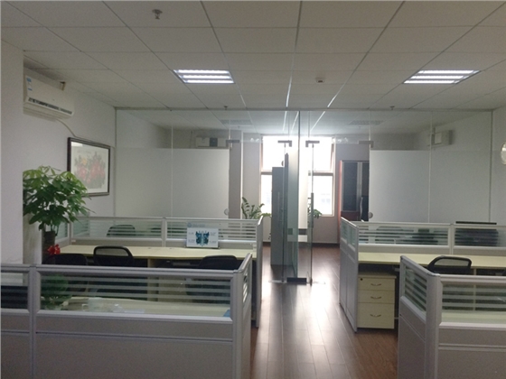 宜佳展示柜寫(xiě)字樓辦公室 宜佳展示柜寫(xiě)字樓辦公室