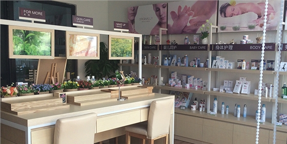 化妝品展柜在銷售中的重要性 化妝品展柜在銷售中的重要性