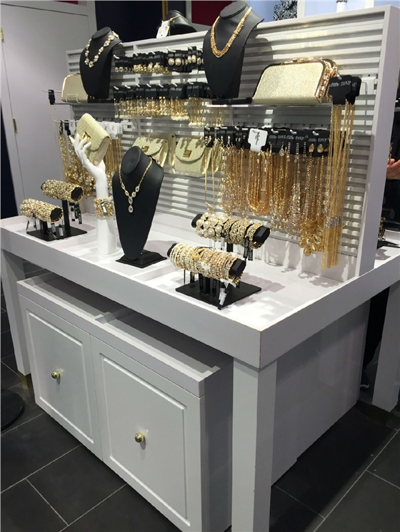 珠寶柜臺(tái) 珠寶柜臺(tái)