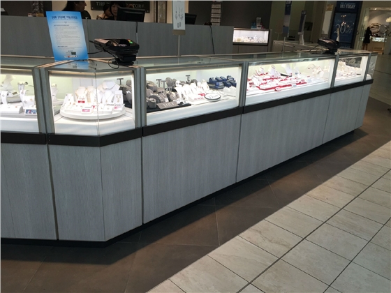 珠寶柜臺(tái) 珠寶柜臺(tái)