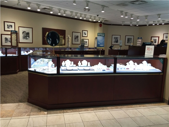 金銀珠寶柜臺(tái)