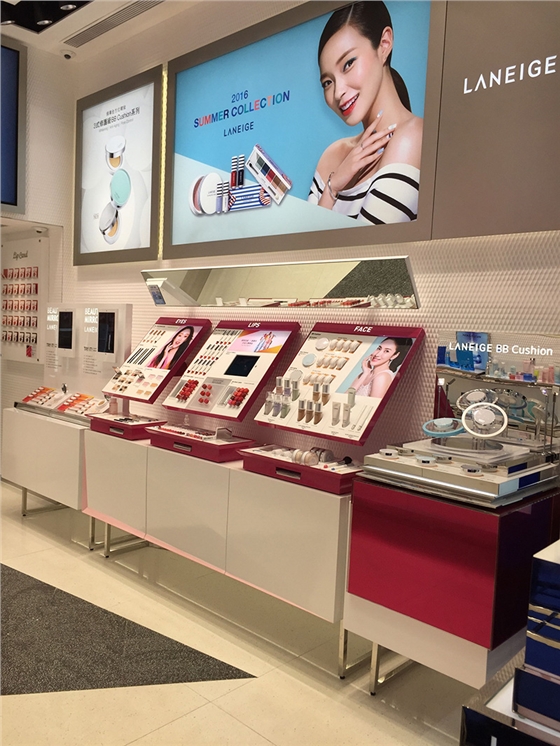 化妝品展柜 化妝品展柜