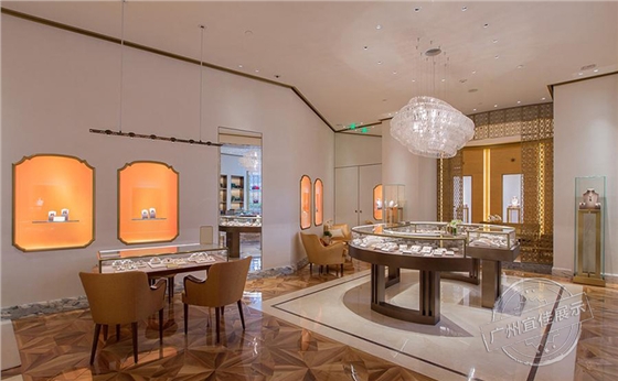 周六福珠寶展柜