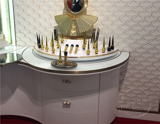 個性化妝品展柜 個性化妝品展柜