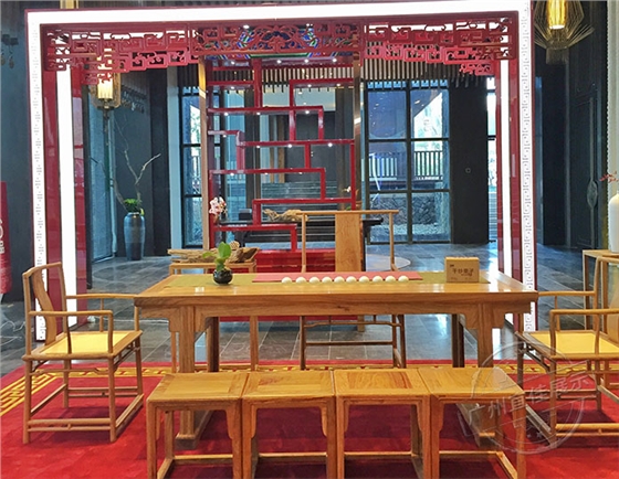 通遼誰家買化妝品展柜