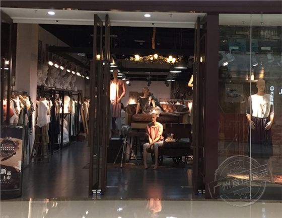 服裝店中島展柜制作