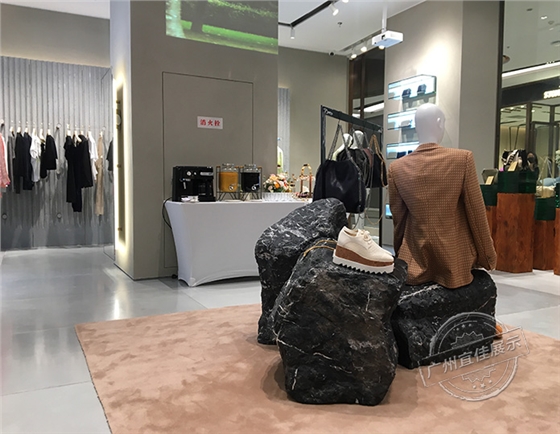 奢侈品展柜定制