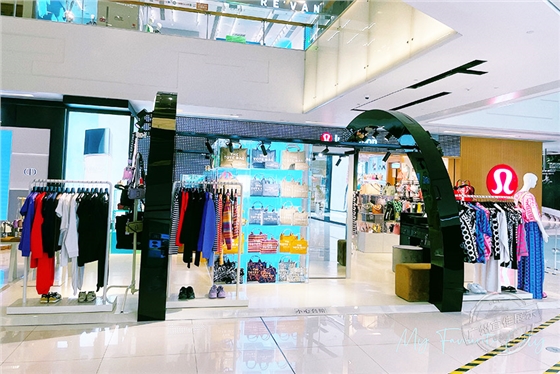 奢侈品展柜制作 奢侈品展柜制作