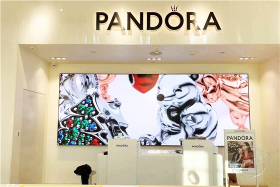 Pandora潘多拉 珠寶展柜