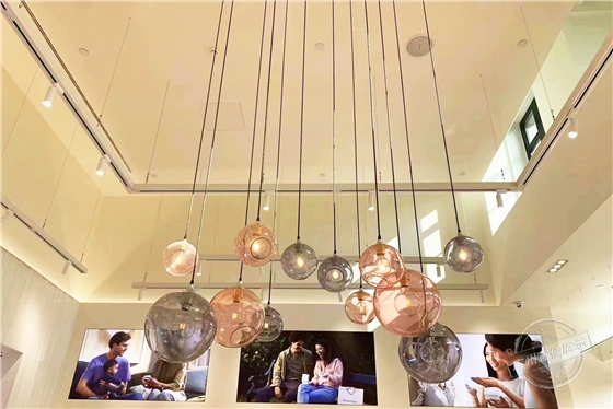 Pandora潘多拉 珠寶展柜