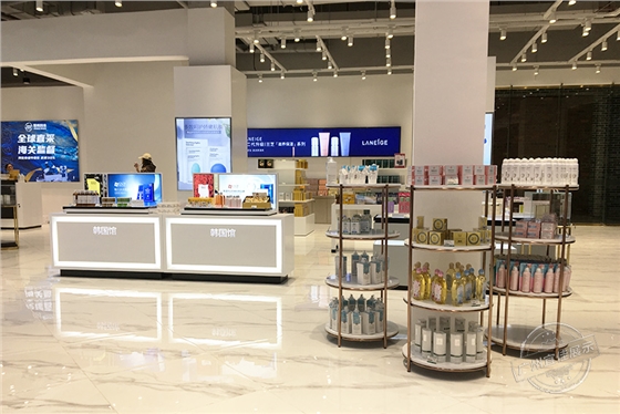 化妝品店彩妝柜臺 化妝品店彩妝柜臺