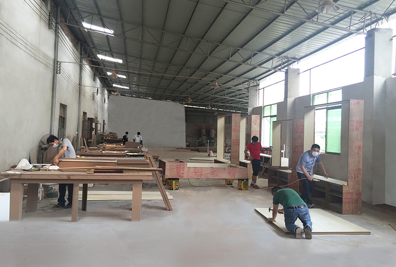  廣州哪里有專業(yè)定做展柜的廠家