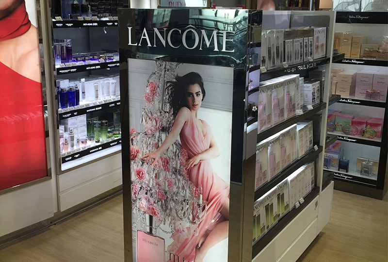 化妝品展柜
