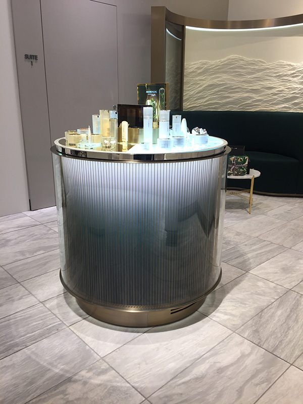 高端化妝品展柜