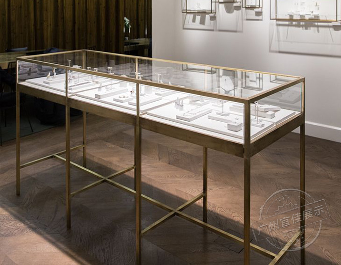 廣西南寧烤漆展柜制作