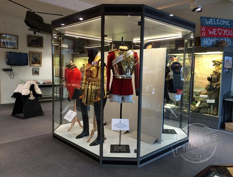 定做博物館展柜