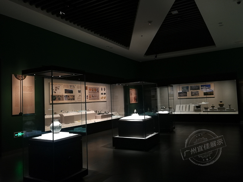 國(guó)家博物館展柜