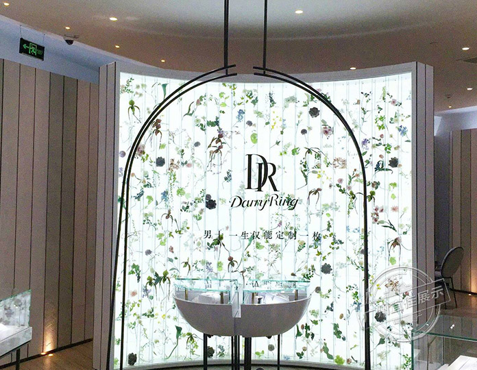 圓形玻璃珠寶展柜