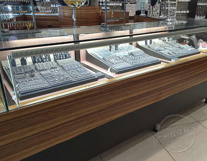 廣州哪里有珠寶展柜