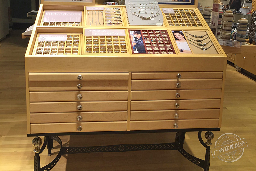 武漢展柜生產(chǎn)廠家