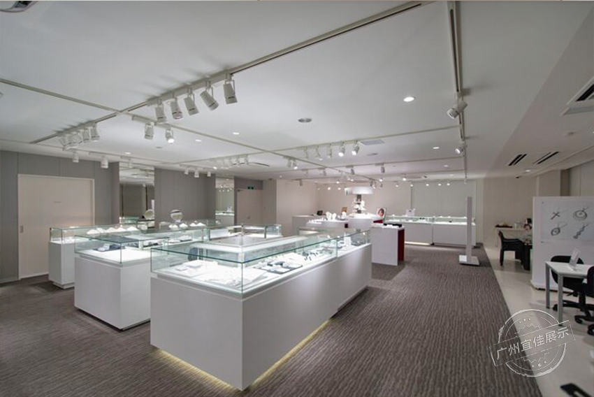 成都展柜生產(chǎn)廠家