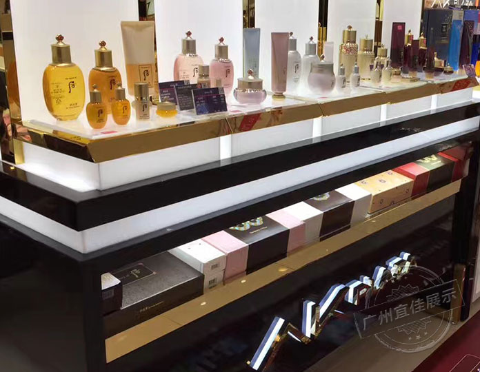 ?？诨瘖y品展柜價格