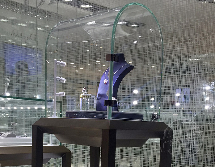 天津化妝品展柜生產(chǎn)