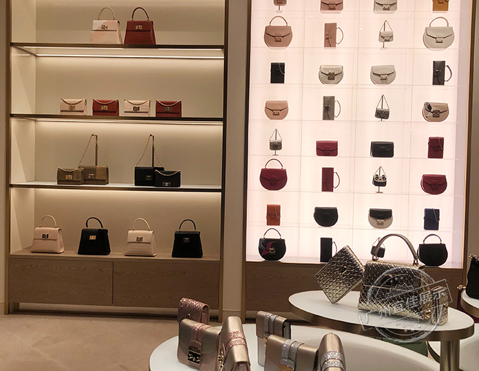 包包展柜