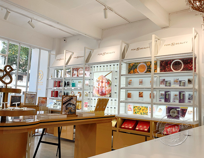 設(shè)計(jì)展柜廠家