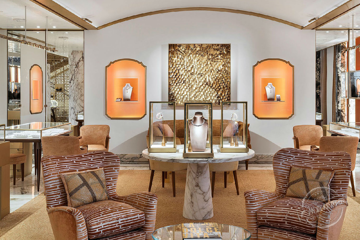 BVLGARI  珠寶展示柜