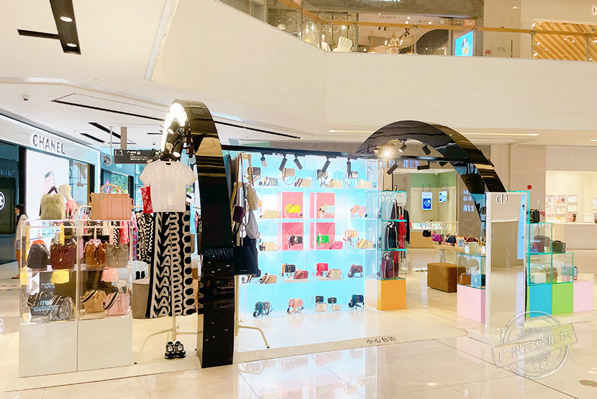 奢侈品展柜制作