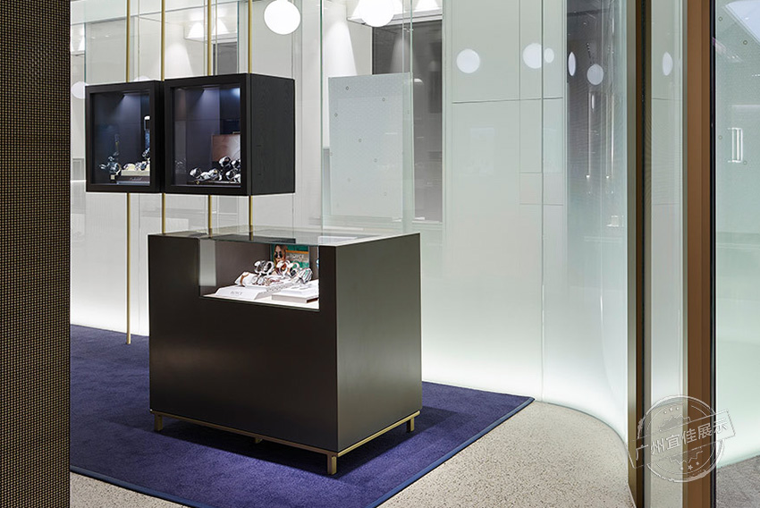 Hunke 珠寶展柜