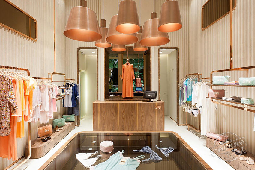 GALERIA 服裝展柜