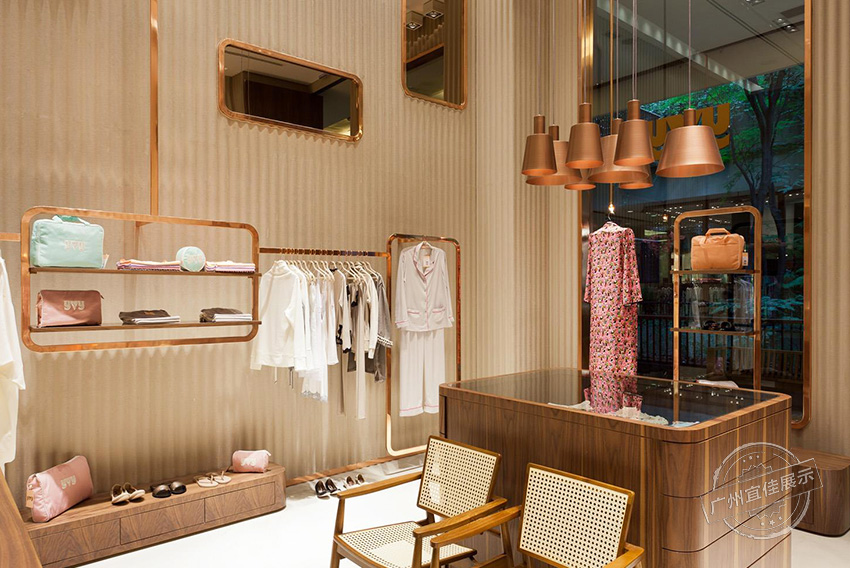 GALERIA 服裝展柜