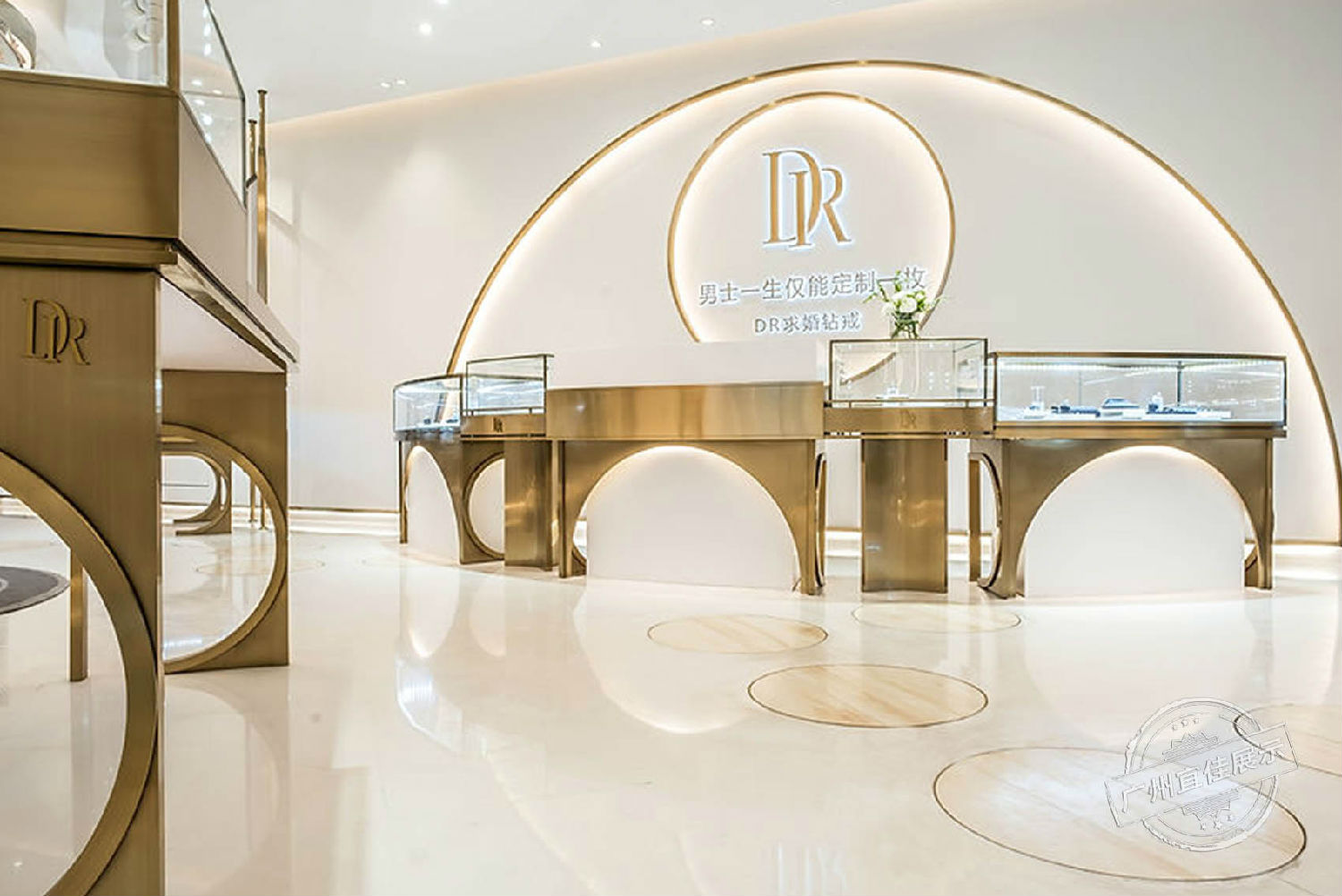 DR新形象 珠寶展柜