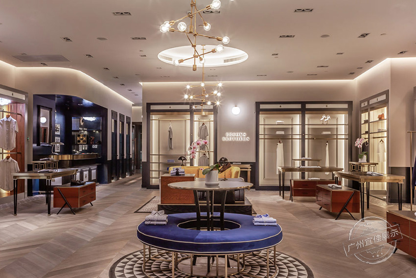 BROOKS BROTHERS服裝展柜