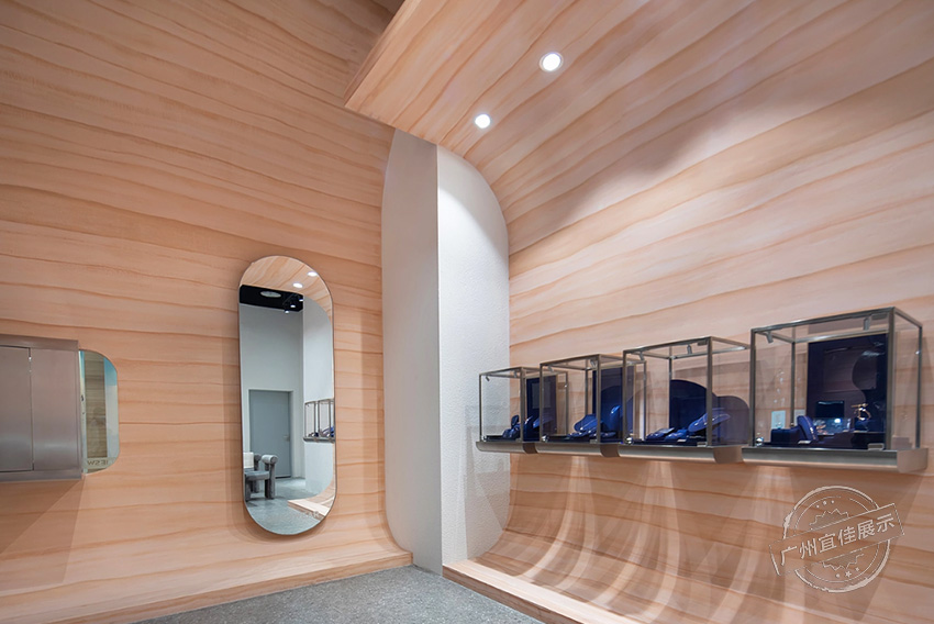 ONESWEAR 珠寶展柜