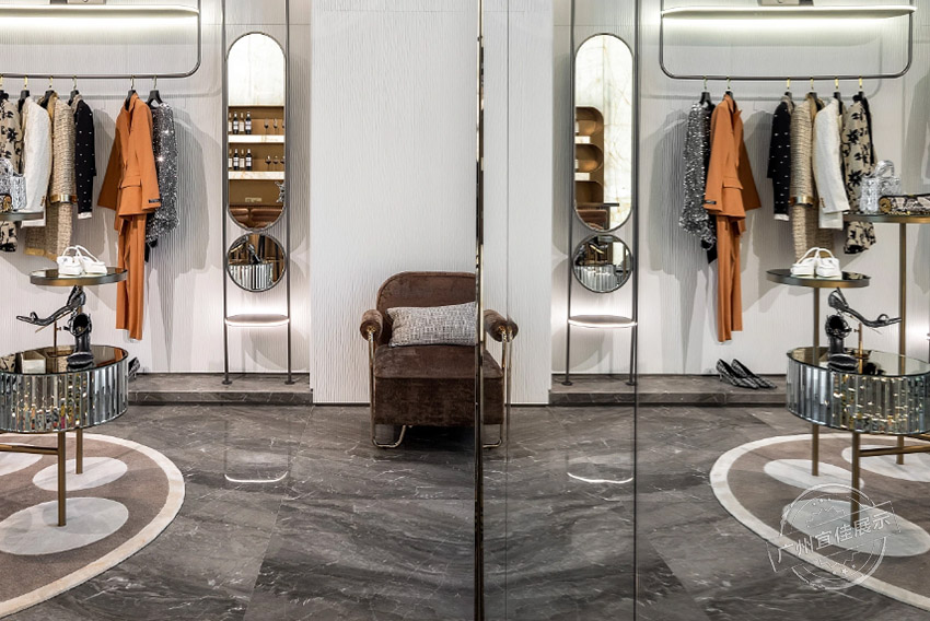 服裝精品店展柜 