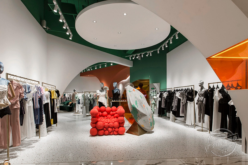 DOTACOKO 服裝展柜（深圳海岸城店）