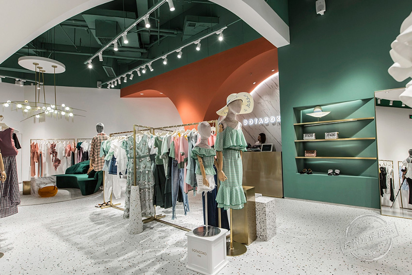 DOTACOKO 服裝展柜（深圳海岸城店）