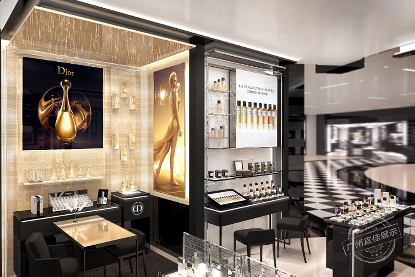 Dior 化妝品展示柜