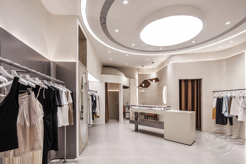 買(mǎi)手店R.JIE 服裝展柜