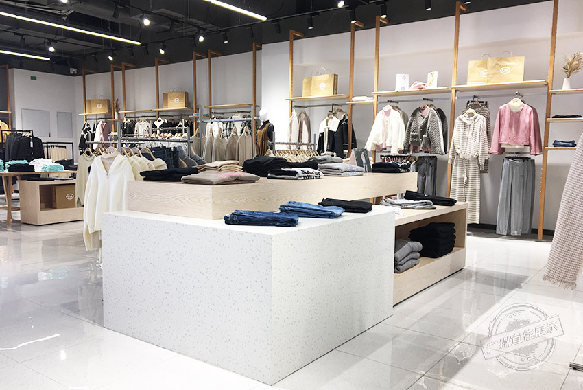 服裝店貨架展柜公司