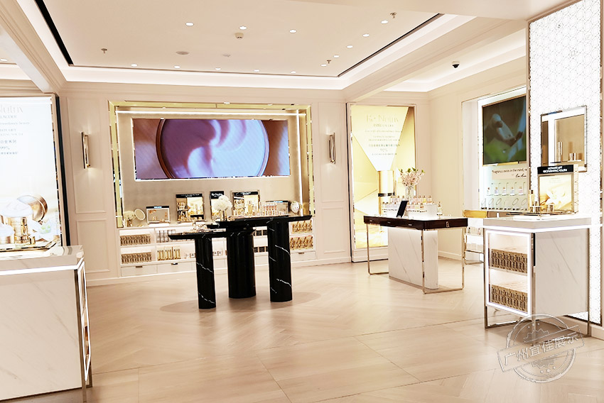 雅詩蘭黛Estee Lauder 化妝品展柜