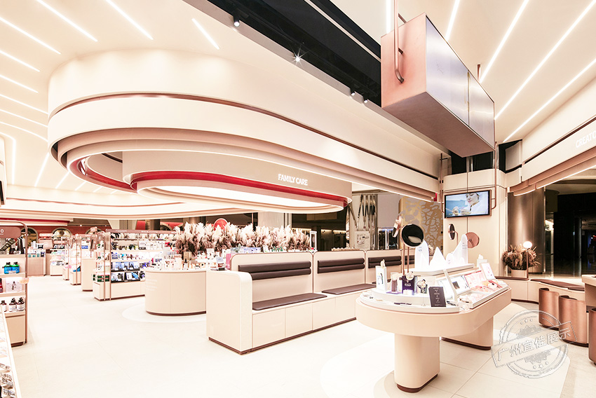 ON AND The Beauty美妝集合店 化妝品展柜