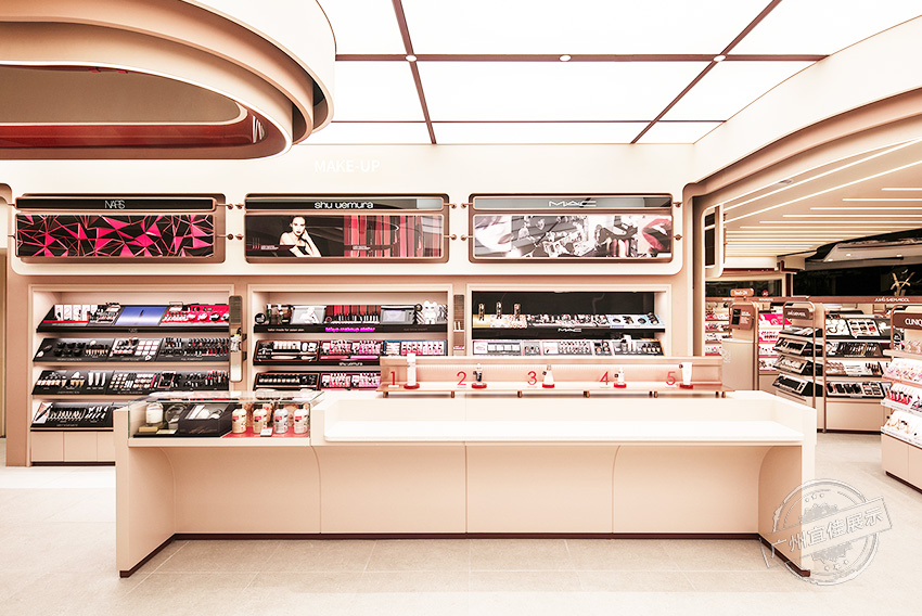 ON AND The Beauty美妝集合店 化妝品展柜