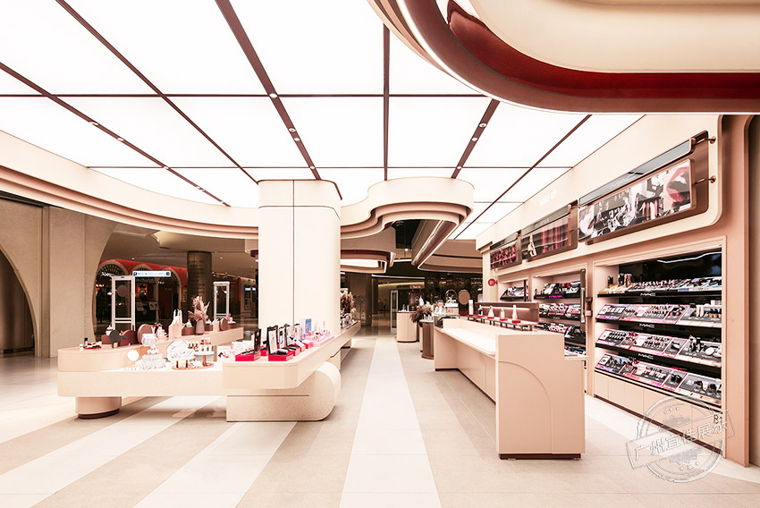 ON AND The Beauty美妝集合店 化妝品展柜