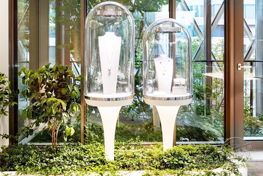 梵克雅寶Van Cleef&Arpels 珠寶展柜