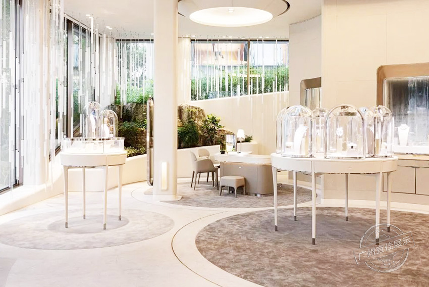 梵克雅寶Van Cleef&Arpels 珠寶展柜