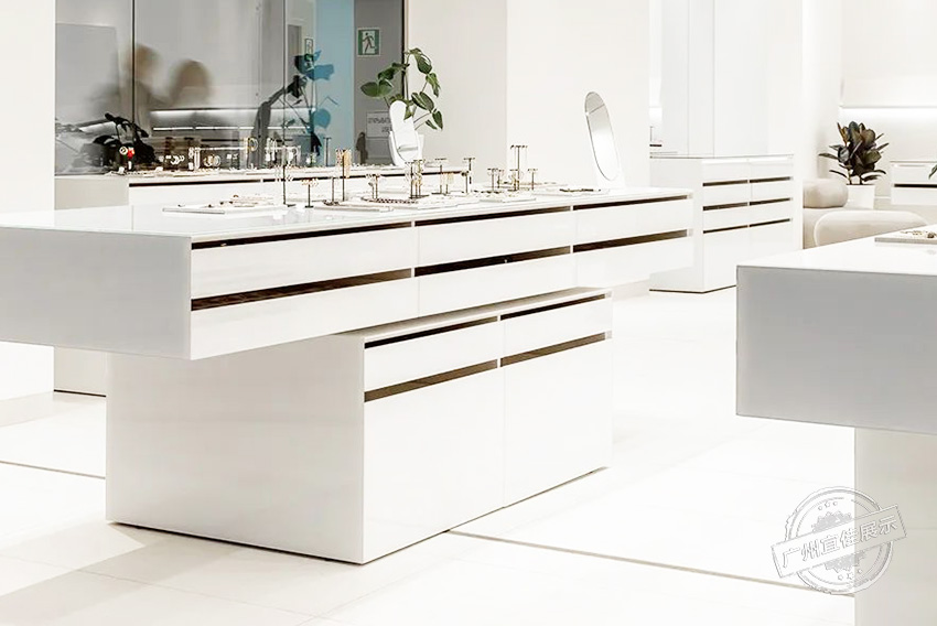 Poison Drop精品店 珠寶展柜